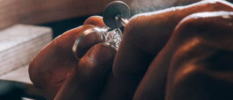 Are Jewelers Anti-Lab-Grown Because of Ethics… or Because of Profit?