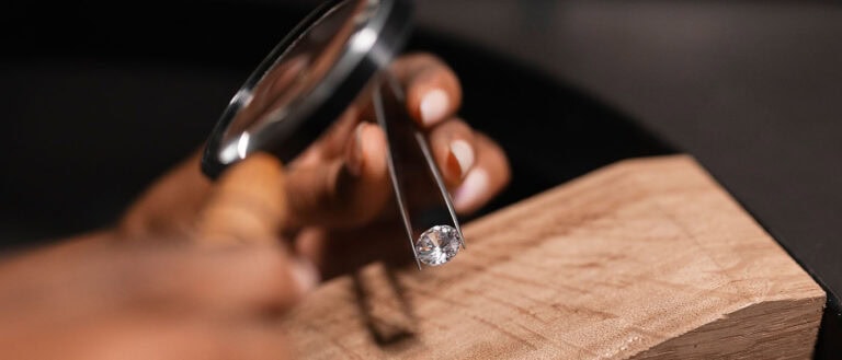 Can Anyone Tell Lab vs Natural Diamonds Apart Just by Looking?