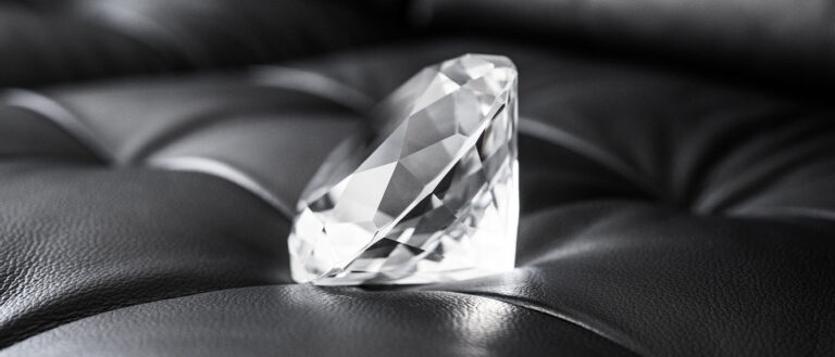 “Diamond Cartel” Talk: What People Mean When They Say Big Players Control the Narrative