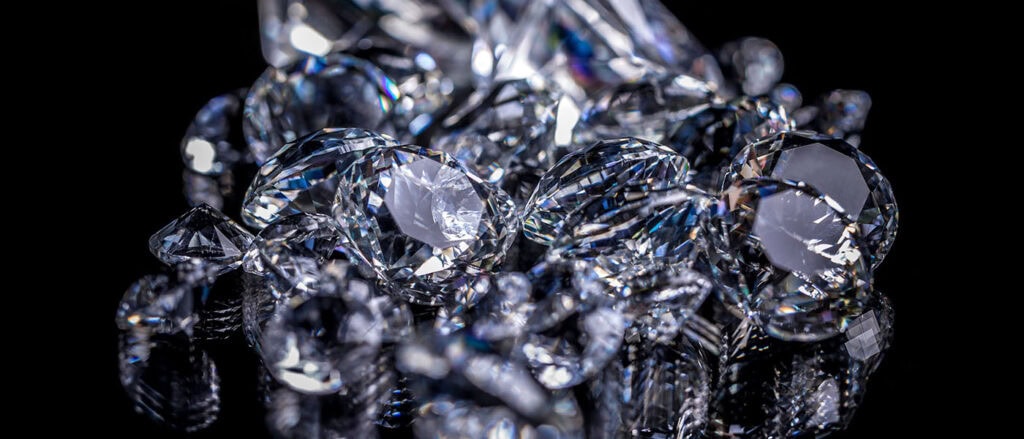 Do Lab Diamonds Sparkle Differently Than Natural Diamonds 01