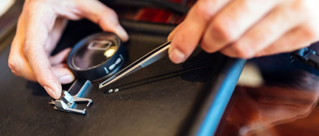 How Experts Detect Lab Grown Diamond 03
