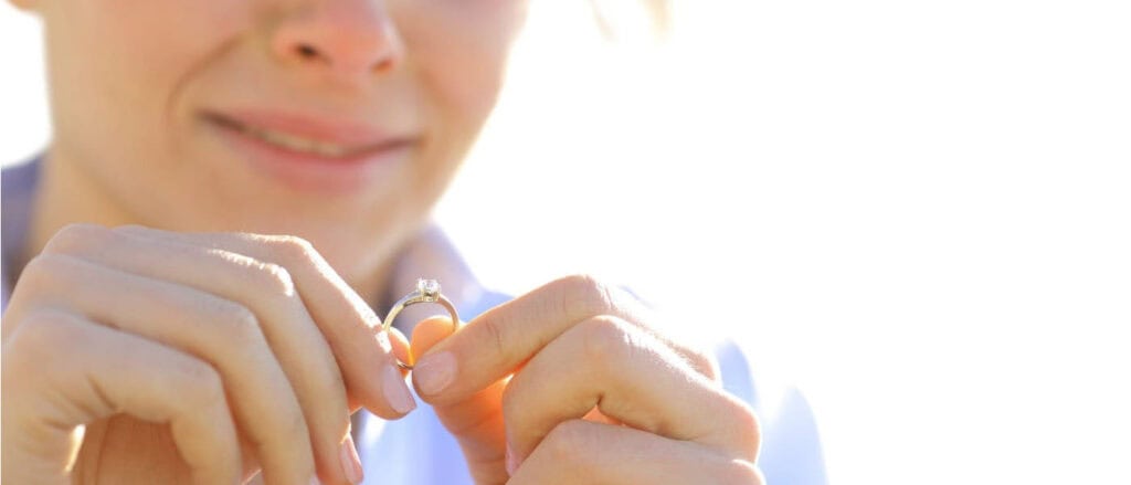 Brilliant lab-grown diamond ring showcasing ethical and sustainable jewelry choices.